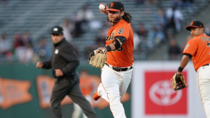 Farhan Zaidi discusses possibility of Giants re-signing Brandon Crawford this offseason