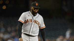 Cueto gets touched up, a rally never comes and Giants clinging to NL West lead