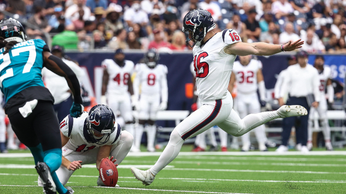 49ers sign kicker and make flurry of other roster moves