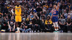 3 takeaways from Warriors’ close win over Lakers
