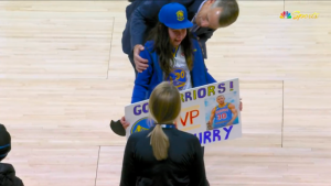 Young Warriors fan in tears after learning Stephen Curry not playing in Denver