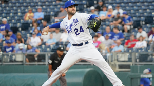 Giants sign free agent RHP to add more rotation depth