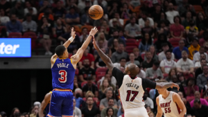 3 takeaways as incredibly short-handed Warriors end losing streak with impressive win over Miami