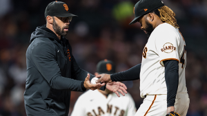 Former Giants pitcher Johnny Cueto lands with White Sox