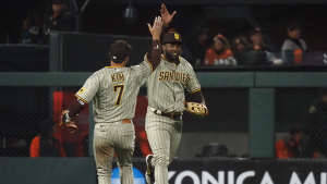 Giants come up empty-handed in 4-2 loss to Padres