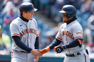 Estrada drives in 4 in Giants’ 5th straight win amid frigid Cleveland conditions