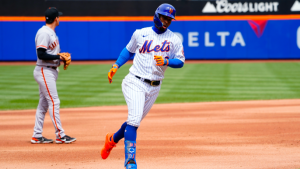 DeSclafani knocked around, bats asleep as Giants drop series to Mets