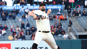 Carlos Rodón deals in Giants’ third straight win