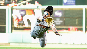 Luis González back with Giants as LaMonte Wade Jr. hits IL