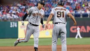 Giants can’t hold on for sweep in Philadelphia