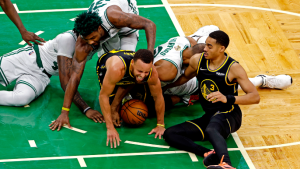 Stephen Curry provides update, projected timetable for foot injury sustained in Game 3