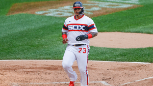 Giants claim high-ceiling slugger off waivers