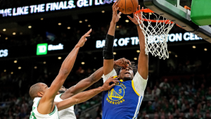 Kevon Looney re-signs with Warriors on three-year [report]