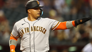 Giants blow lead for 6th straight loss