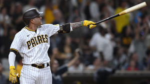 Manny Machado spoils Giants comeback with walkoff