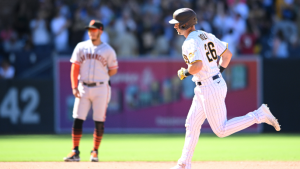 Giants blow two leads en route to series loss to Padres