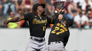 Thairo Estrada’s walk-off home run lifts Giants over Pirates for sweep