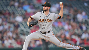 Alex Wood unravels in disheartening loss to Twins