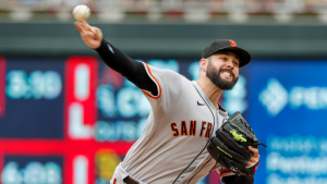 Banged up Giants get swept by Twins to conclude brutal road trip