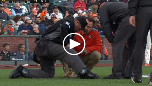 Home plate umpire leaves Giants-Padres game in first inning with injury