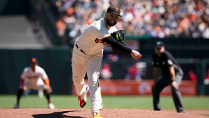 Junis continues to search for peak form in wacky Giants win