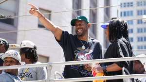 Andre Iguodala announces return to Warriors