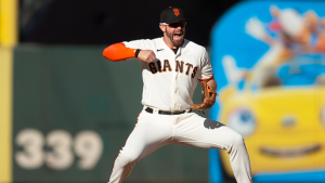 Evan Longoria hits IL with season-ending thumb injury