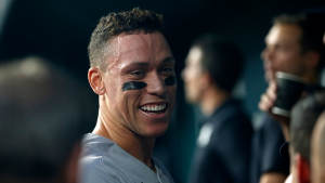Aaron Judge breaks American League home run record