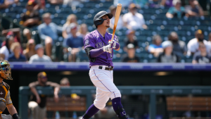 Giants claim former Rockies catcher off waivers