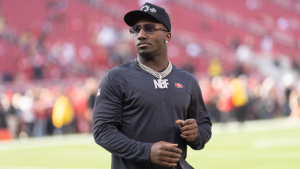 49ers-Raiders Inactives: Derek Carr benched, Deebo Samuel nears return