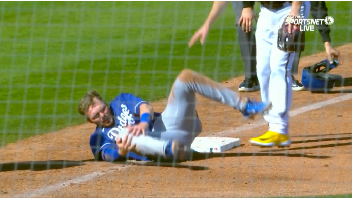 Dodgers’ Gavin Lux carted off field after sustaining scary leg injury in spring training