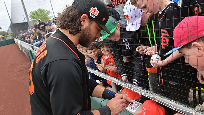 Brandon Crawford returns to lineup in Giants spring win over Texas