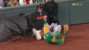 Giants Balldude commits hilarious interference in spring training game