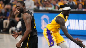3 takeaways after Anthony Davis dominates, sends Warriors to tough Game 1 loss to Lakers