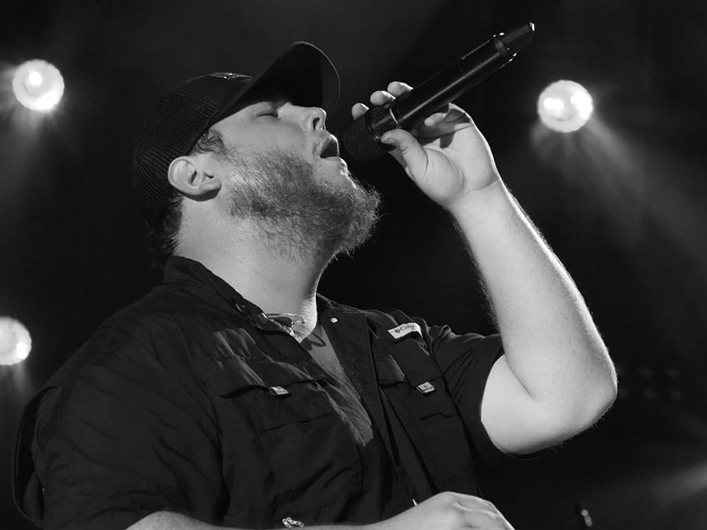 Watch Luke Combs’ New Performance Video for Tender Single, “Even Though I’m Leaving”