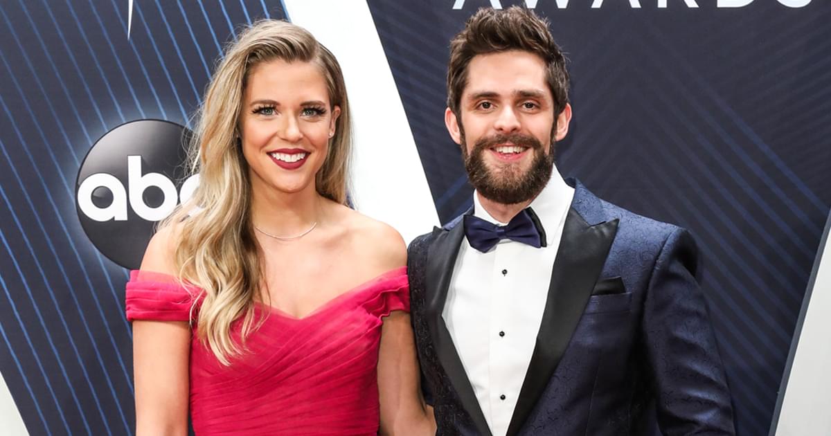 Thomas Rhett & Lauren Akins to Co-Host “CMA Country Christmas” TV Special on Nov. 30