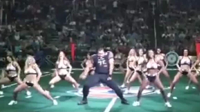 The video of this guy dancing will make your day