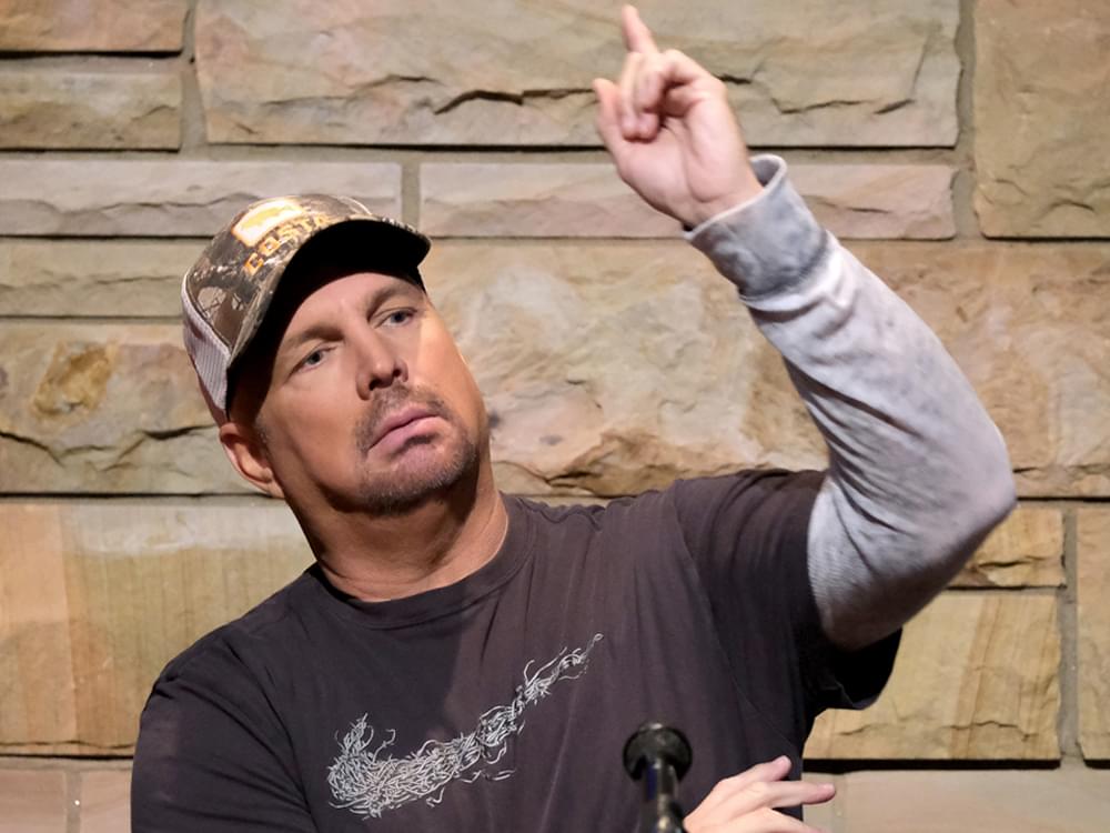 Garth Brooks Heads North for New Stadium Tour Date