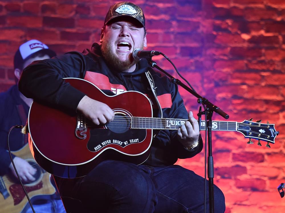 Luke Combs Treats Fans to Fantastic 20-Minute Instagram Concert [Watch]