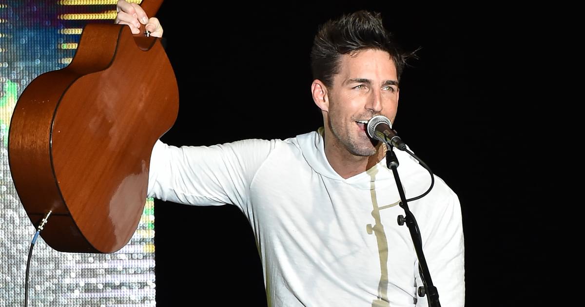 Watch Jake Owen Spread the Love in New “Made for You” Video