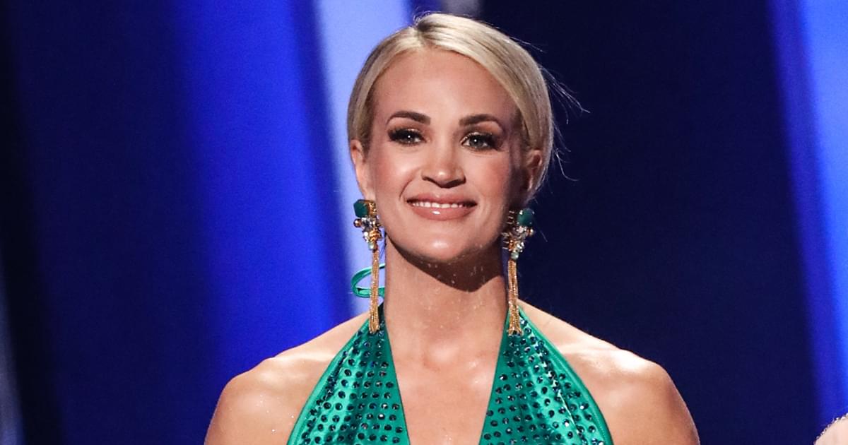 Listen to Carrie Underwood’s Warm Rendition of “Have Yourself a Merry Little Christmas”