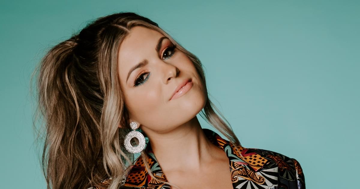 Tenille Arts Wins 3 Awards at the SMAs – Including Single, Album & Country Artist of the Year