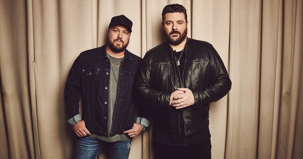 Chris Young & Mitchell Tenpenny Go from the End of Bar to the Number-One Spot