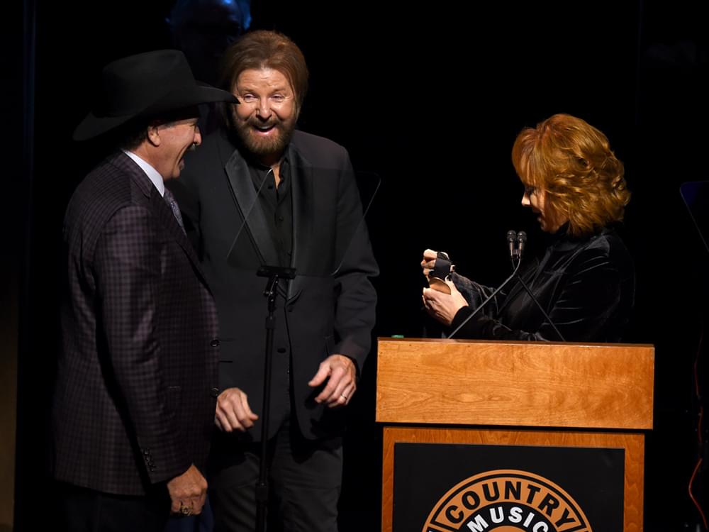 Country Music Hall of Fame Welcomes New Members Brooks & Dunn, Ray Stevens & Jerry Bradley in Star-Studded Ceremony [Photo Gallery]