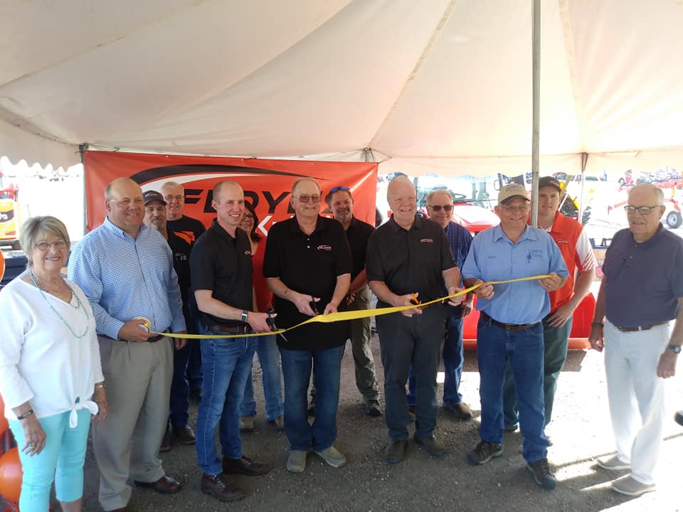 Fort Pierre Welcomes Floyd’s Kubota With Ribbon Cutting Ceremony