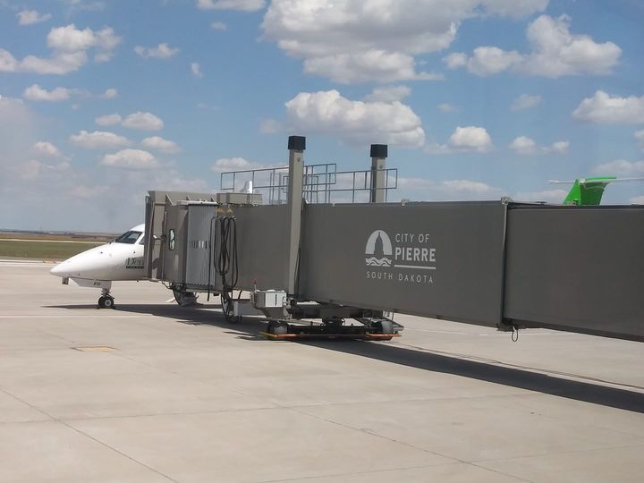 Passengers Pleased With Denver Air Connections First Flights From Pierre