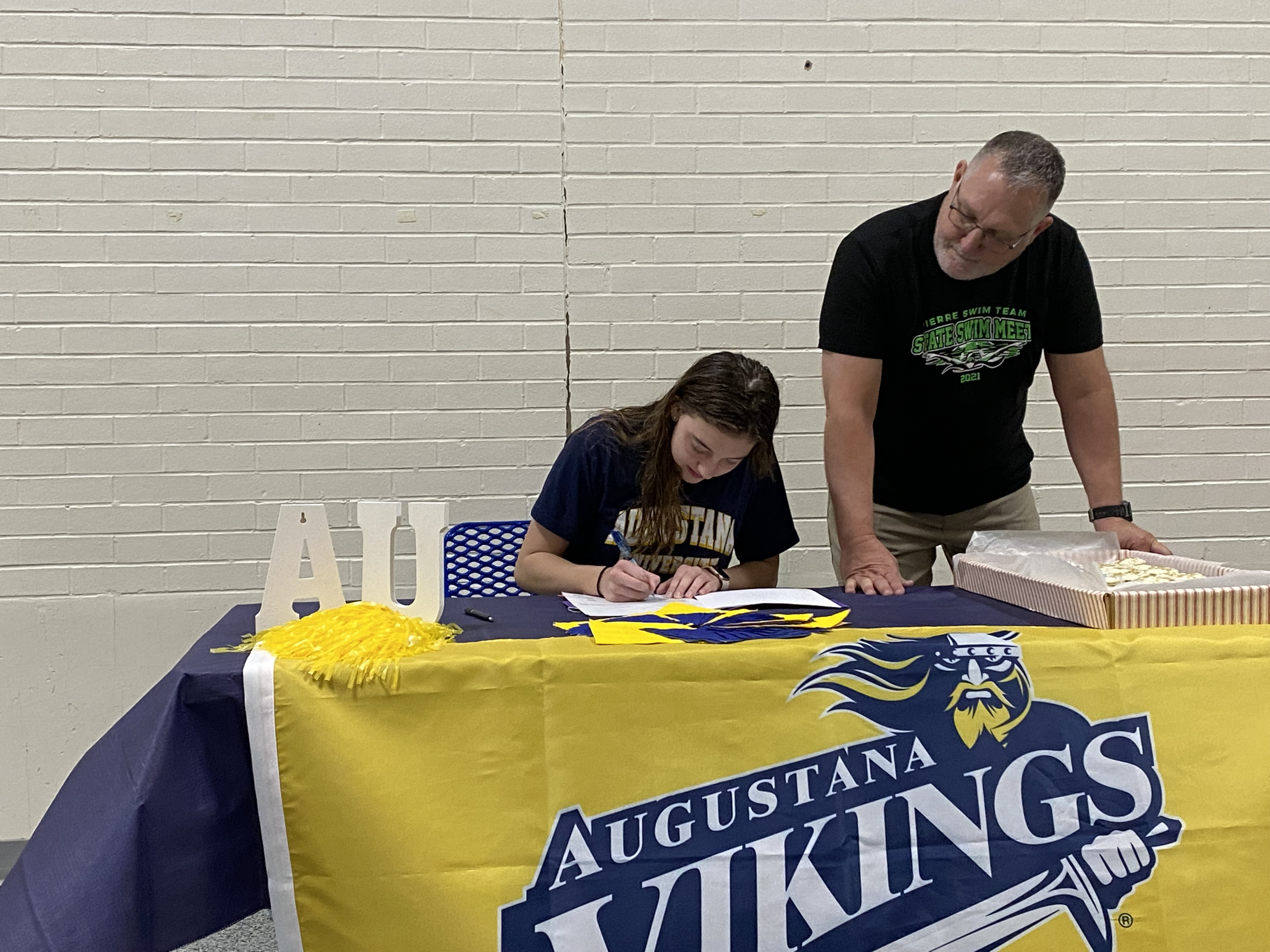 Ward-Zeller Signs with Augustana Swimming