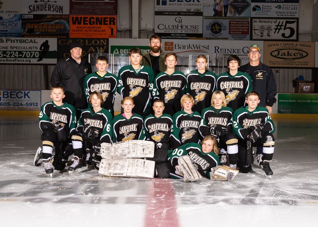 Oahe Capitals Peewee B Team Wins League Title, Begins State Tournament Friday