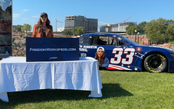 Freedom Works Here Workforce Recruitment Effort To Back NASCAR Team In Two Races