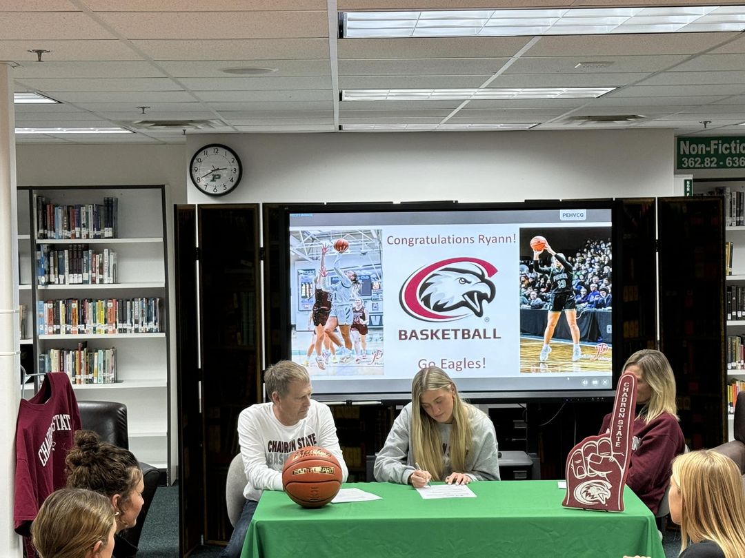 Barry Signs Letter of Intent with Chadron State